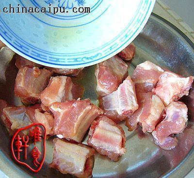 砍排骨的技巧视频,视频教学助你成为烹饪高手